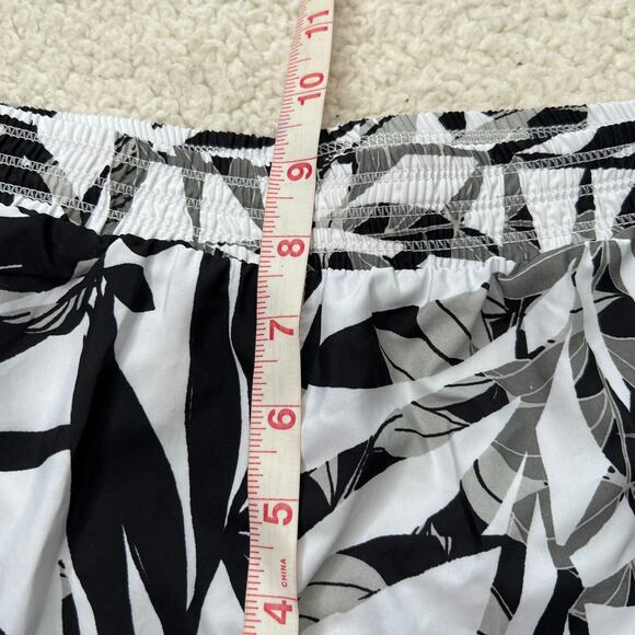 Old Navy Active Go Dry Black White Print Running Shorts XL 14 - Picture 8 of 8